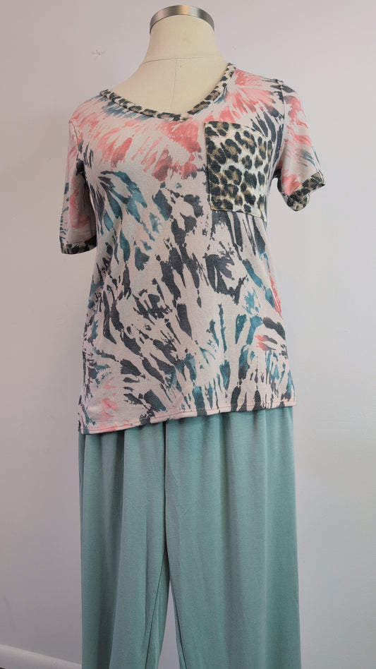 BiBi Tie Dye V-Neck with Front Patch Pocket S-XL